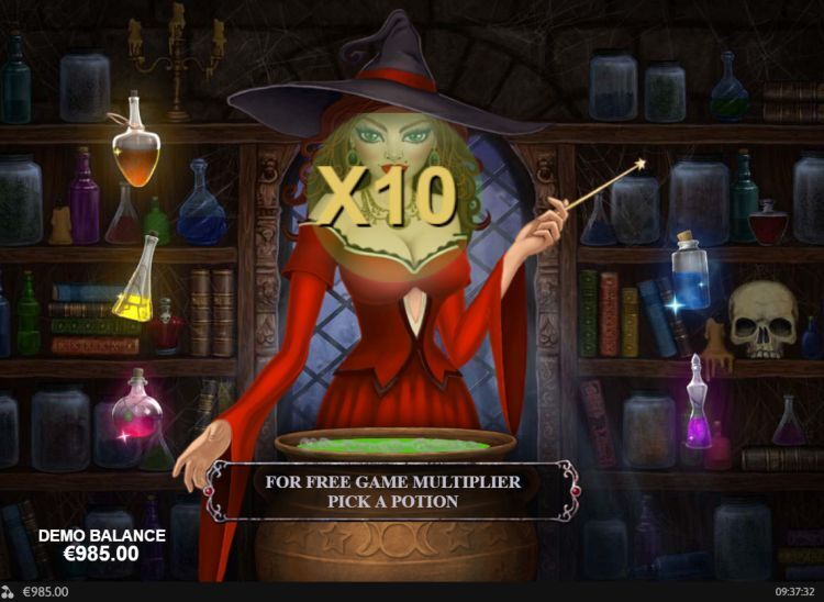 Halloween Fortune slot playtech free spins trigger 2