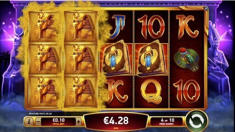 Book of Riches online slot gameplay