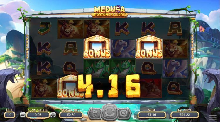 Medusa Fortune and Glory slot bonus trigger