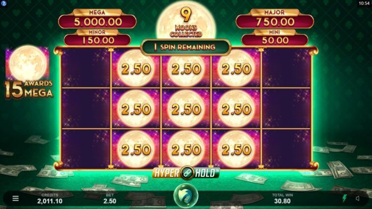 Assassin Moon online slot gameplay